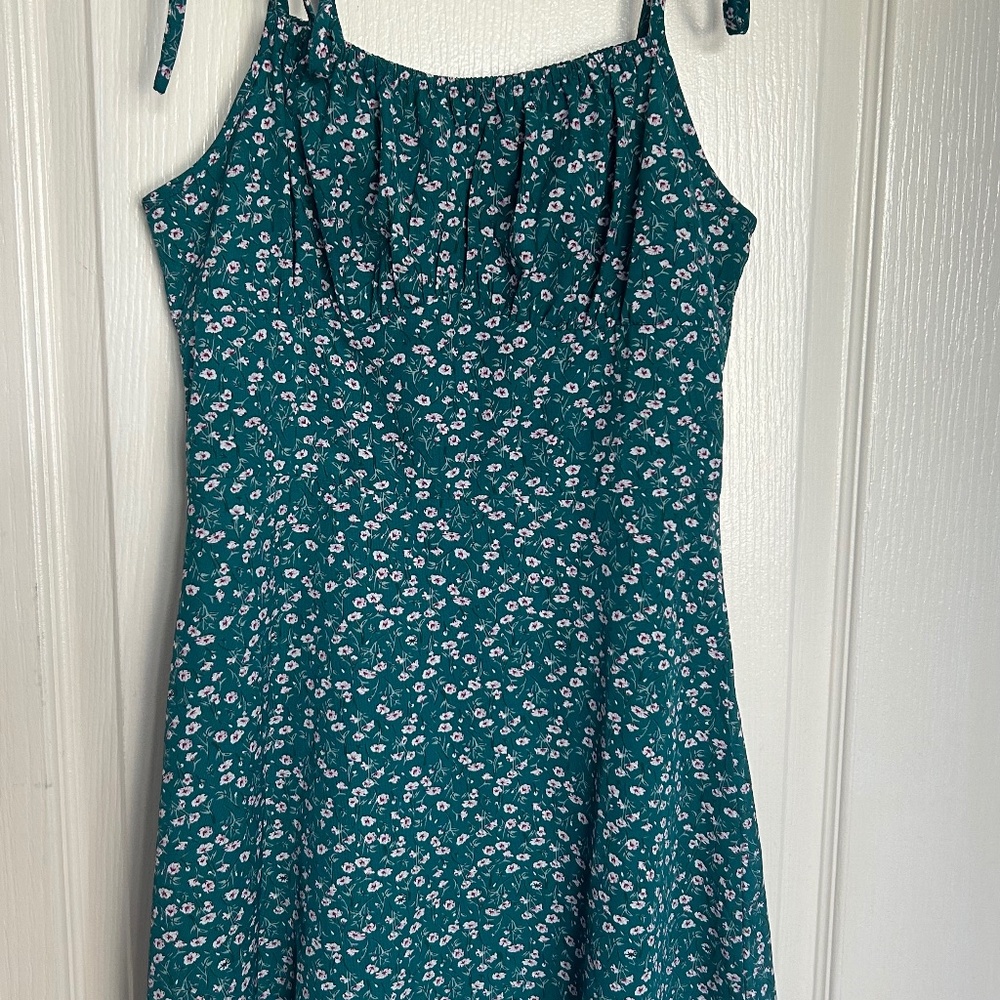 SHEIN Green Floral Dress S